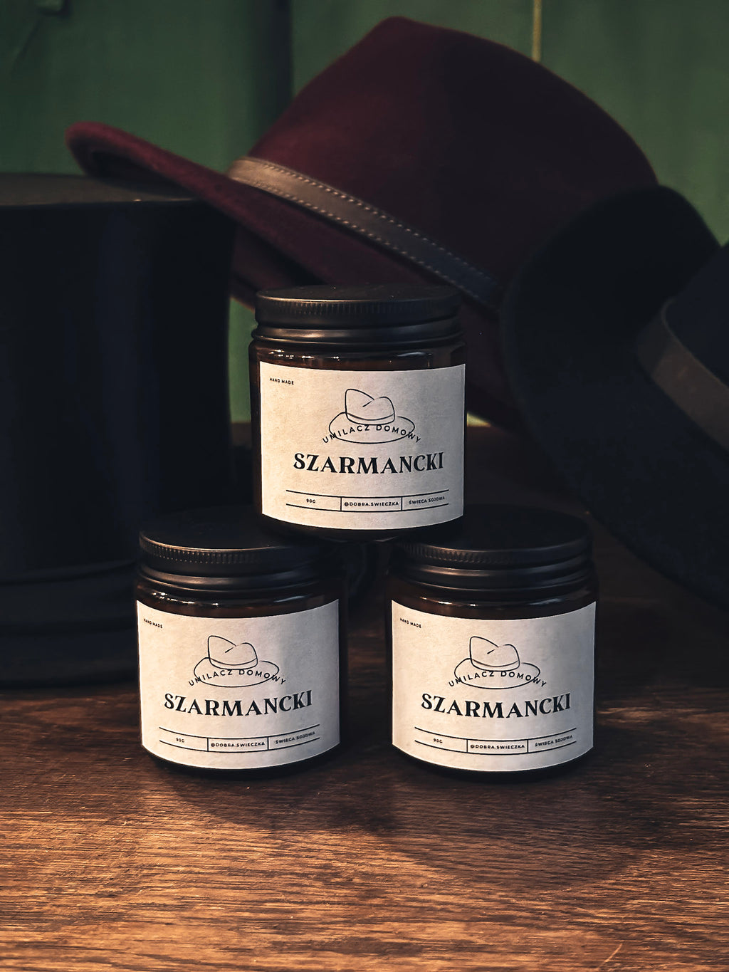 Dobra świeczka sojowa "Szarmancki"