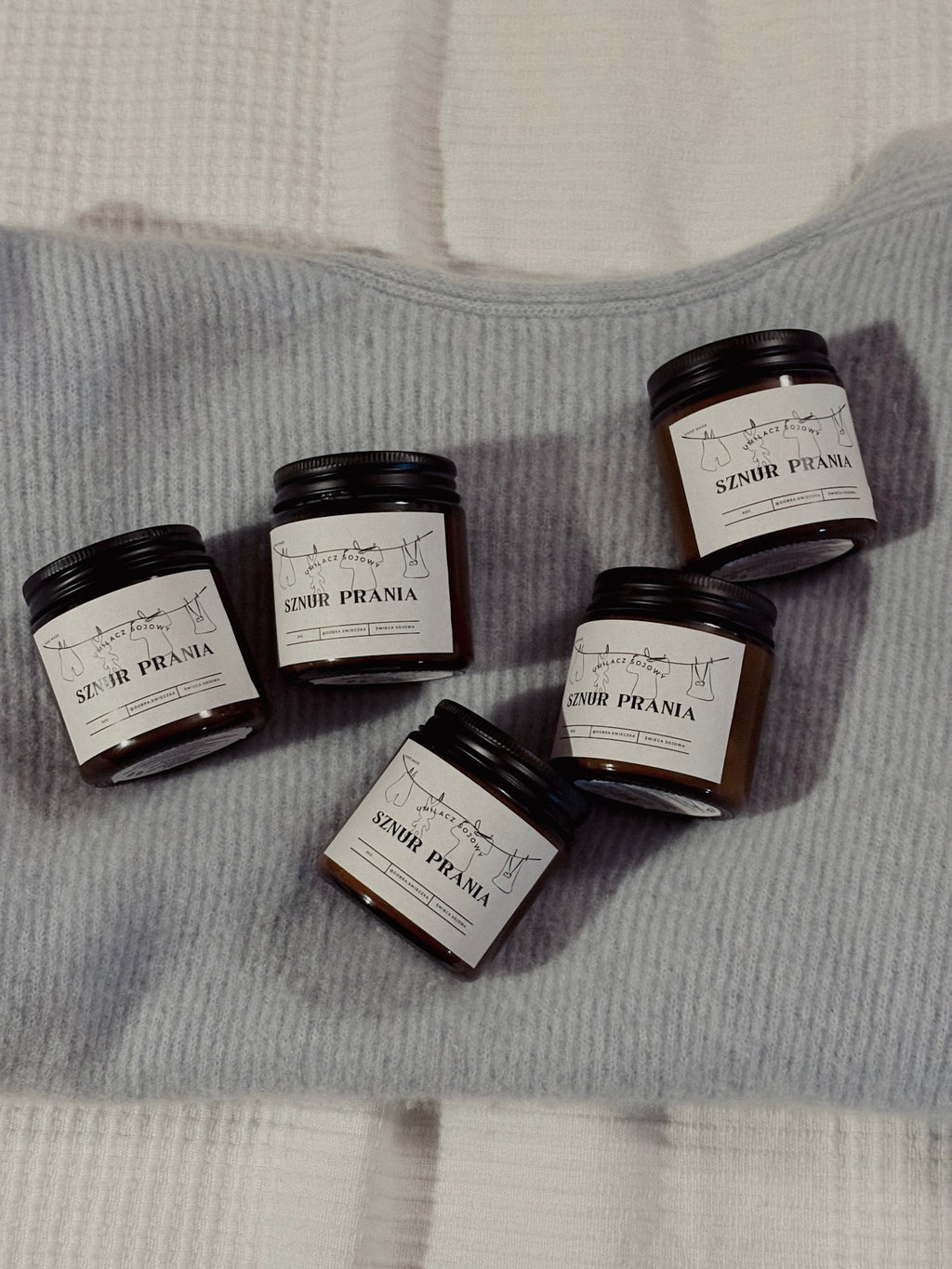 Dobra świeczka sojowa "Sznur prania"