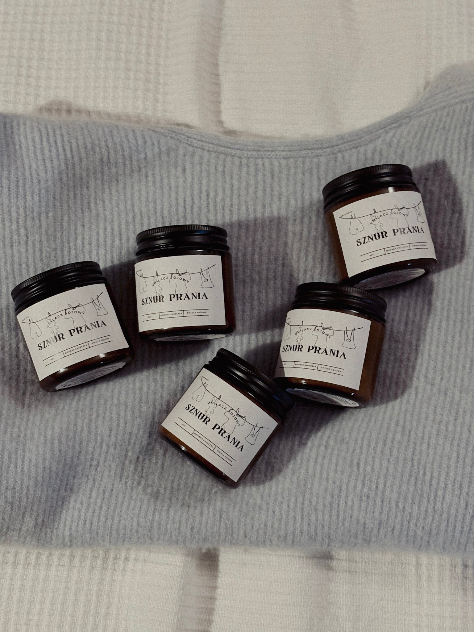 Dobra świeczka sojowa "Sznur prania"